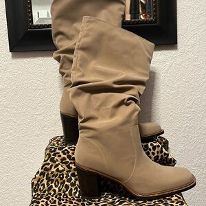 Women's Slouchy Tan Boots